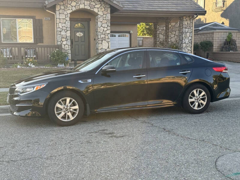 2016 Kia Optima LX photo 3