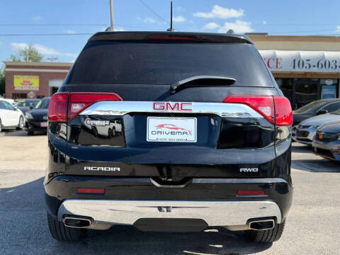 2017 GMC Acadia Denali