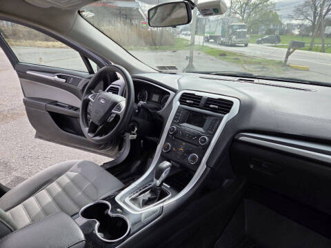 2015 Ford Fusion S
