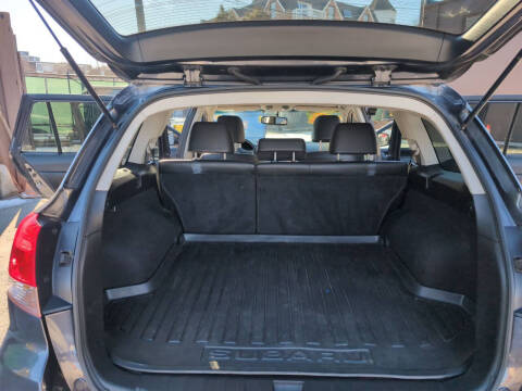 2012 Subaru Outback 2.5i Limited