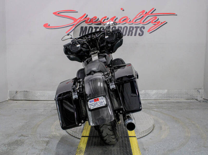 2022 Harley-Davidson CVO Street Glide