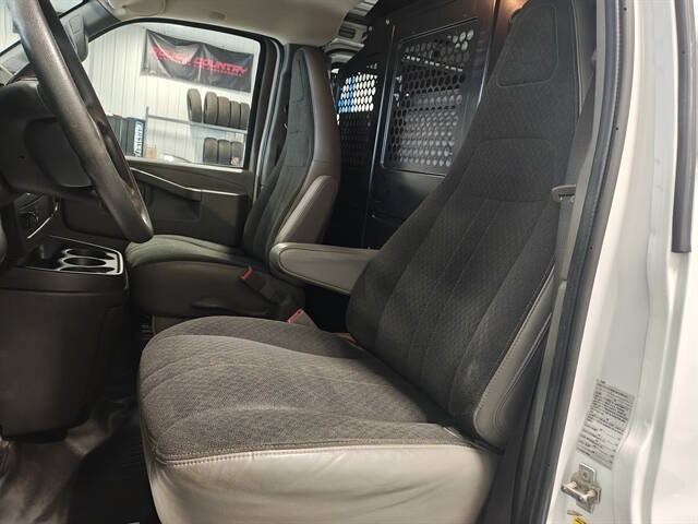 2020 GMC Savana 2500