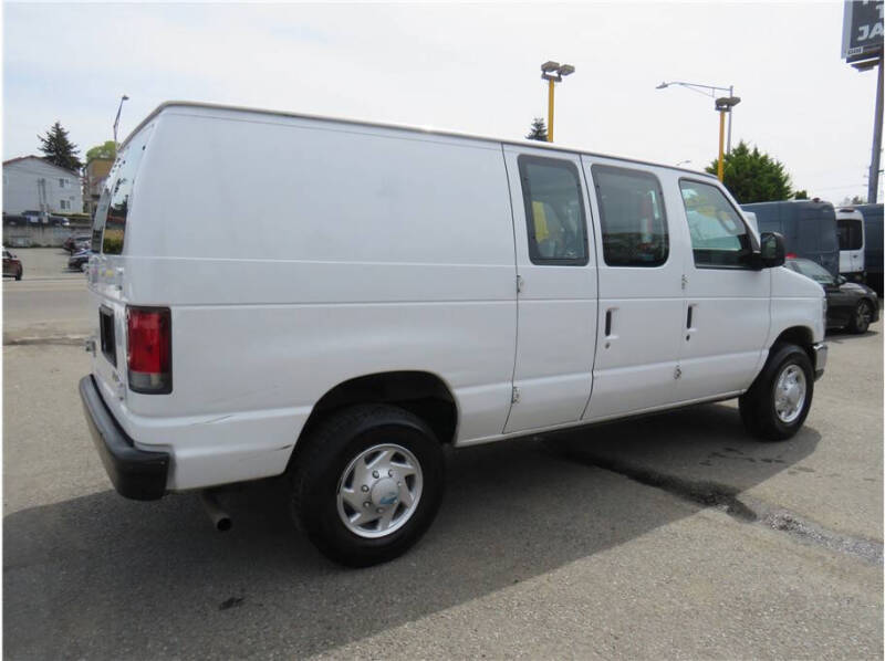 2013 Ford E-Series E-250
