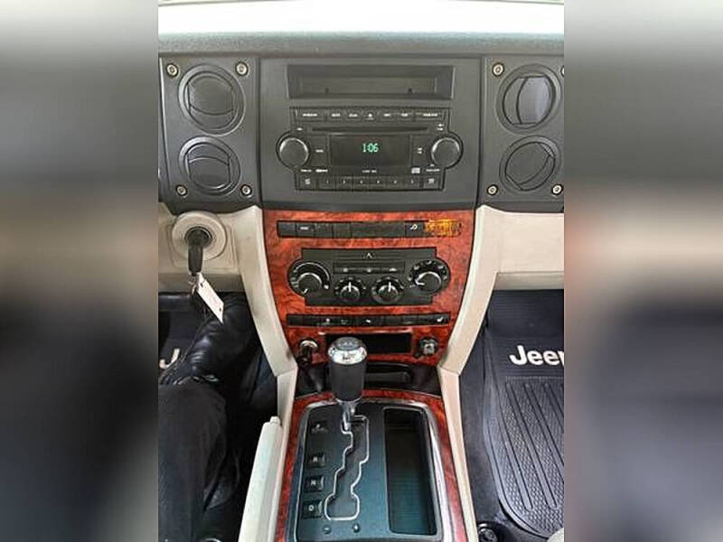 2006 Jeep Commander Limited