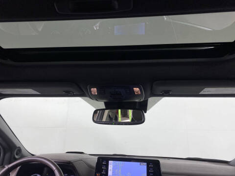 2022 Toyota Sienna Platinum 7-Passenger