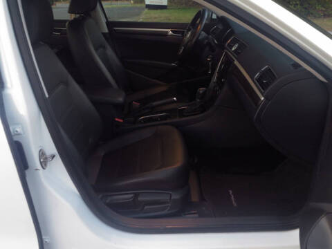 2016 Volkswagen Passat 1.8T SE