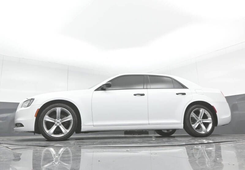 2019 Chrysler 300 S