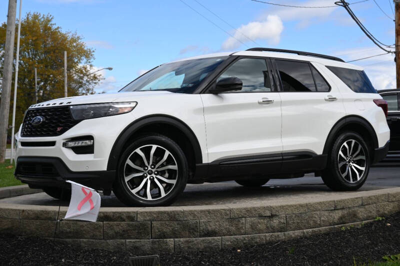 2020 Ford Explorer ST's photo
