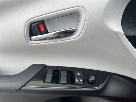 2022 Toyota Prius XLE