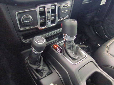 2025 Jeep Gladiator High Tide