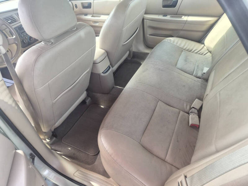 2007 Ford Taurus SE