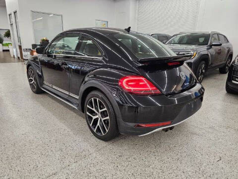 2016 Volkswagen Beetle 1.8T Dune