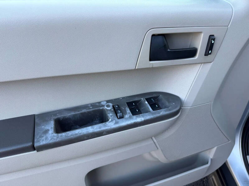 2011 Ford Escape XLS