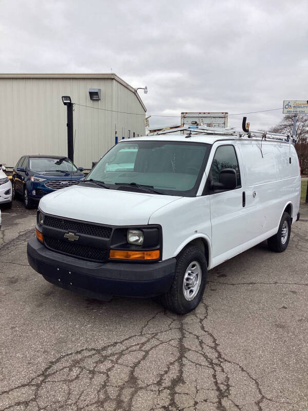 2015 Chevrolet Express Cargo Work Van photo 27