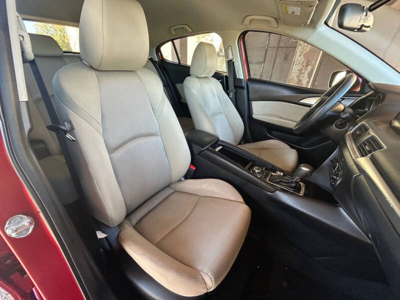 2017 Mazda MAZDA3 Sport