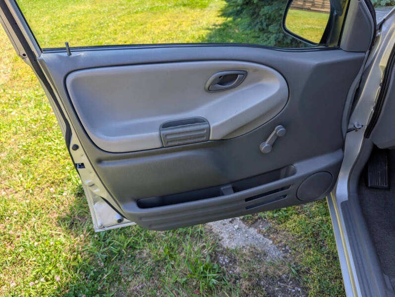 2004 Chevrolet Tracker