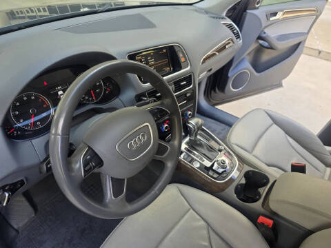 2016 Audi Q5 2.0T quattro Premium Plus