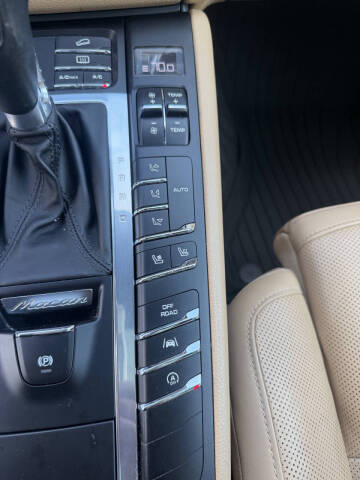 2017 Porsche Macan S