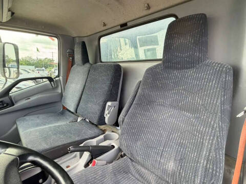 2020 Hino 195