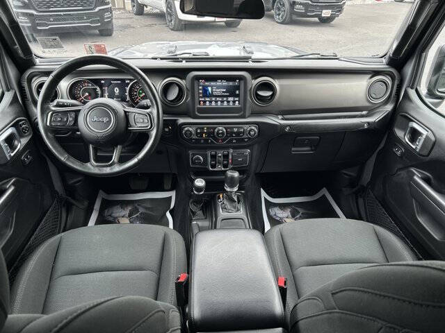 2021 Jeep Gladiator Willys