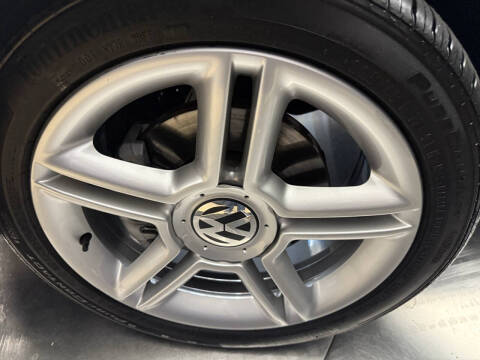 2005 Volkswagen New Beetle Convertible GLS 1.8T