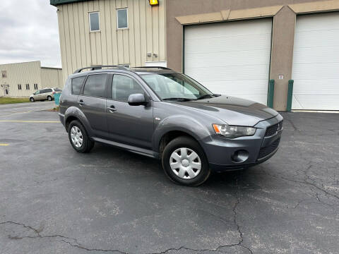 2011 Mitsubishi Outlander for sale at Titan Motors LLC in Plainfield IL