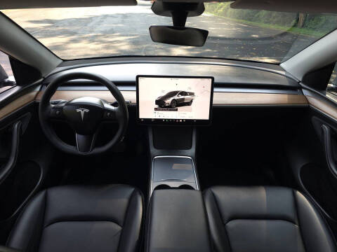 2025 Tesla Model Y Long Range