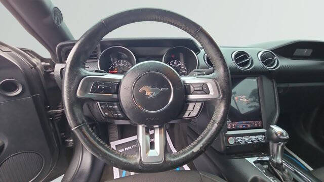 2016 Ford Mustang V6