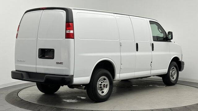 2024 GMC Savana 2500