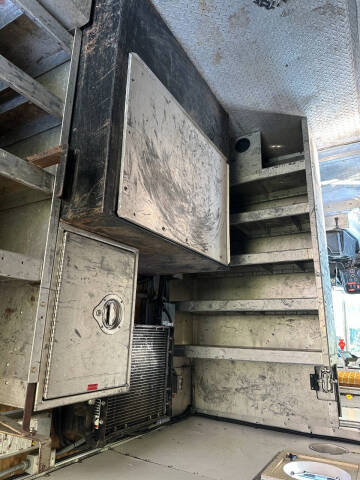 2014 Freightliner MT45 Chassis