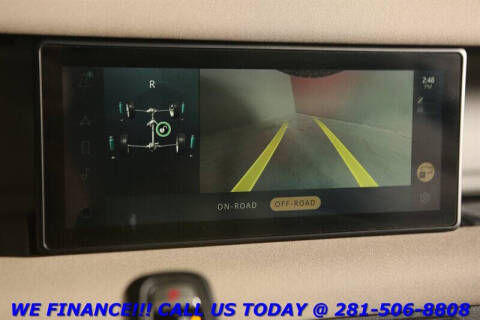 2022 Land Rover Defender 110 SE