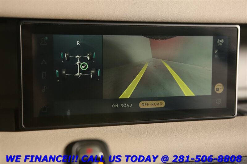 2022 Land Rover Defender 110 SE