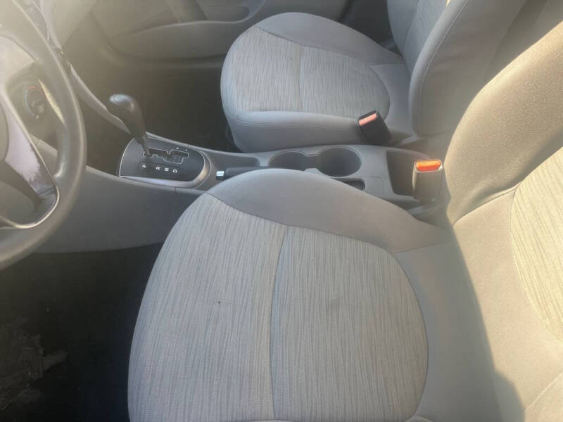 2017 Hyundai Accent SE