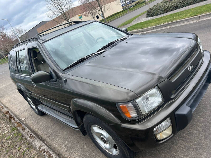 1999 Infiniti QX4 for sale at Blue Line Auto Group in Portland OR