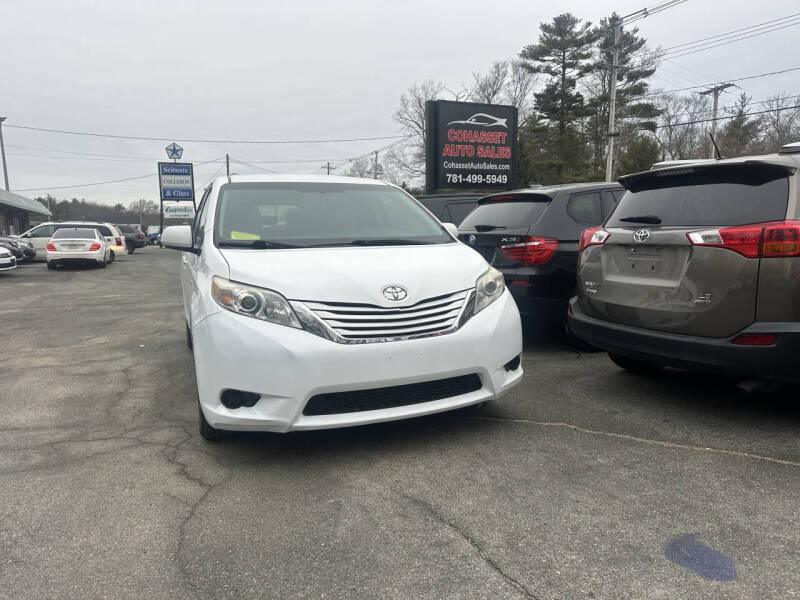2017 Toyota Sienna LE 7-Passenger