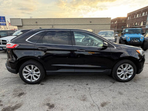 2022 Ford Edge Titanium