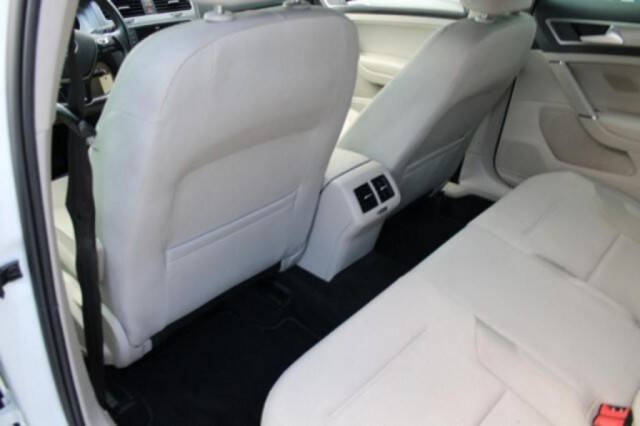 2017 Volkswagen Golf