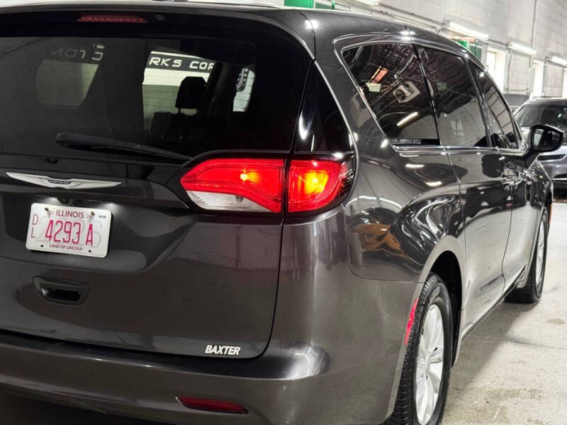2017 Chrysler Pacifica Touring