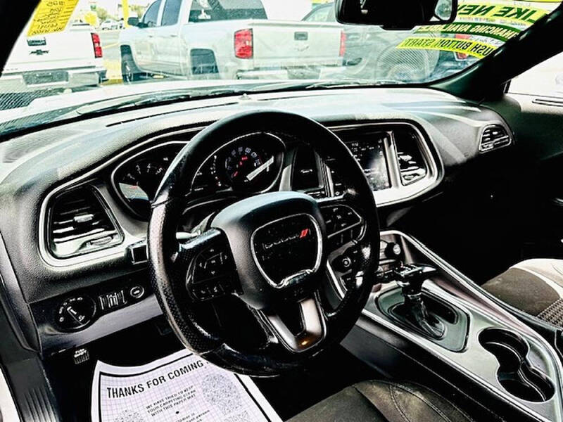 2019 Dodge Challenger SXT