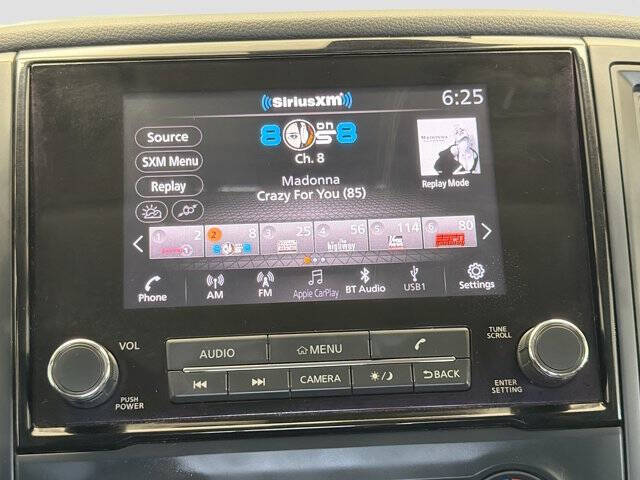 2023 Nissan Titan SV