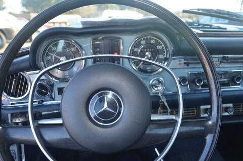 1969 Mercedes-Benz 280-Class