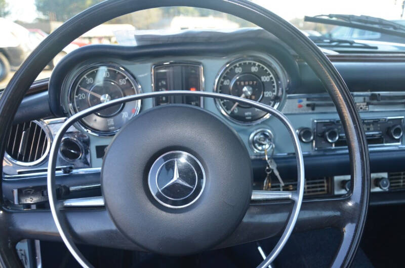 1969 Mercedes-Benz 280-Class
