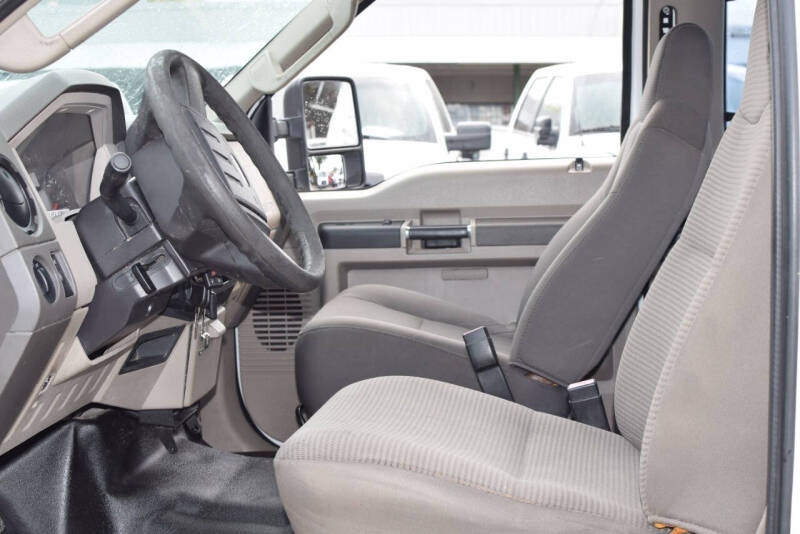 2010 Ford F-350 Super Duty XL