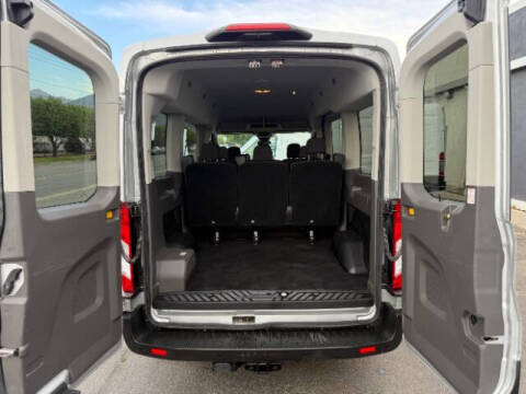 2020 Ford Transit 150 XLT