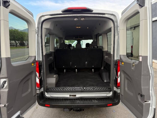 2020 Ford Transit 150 XLT