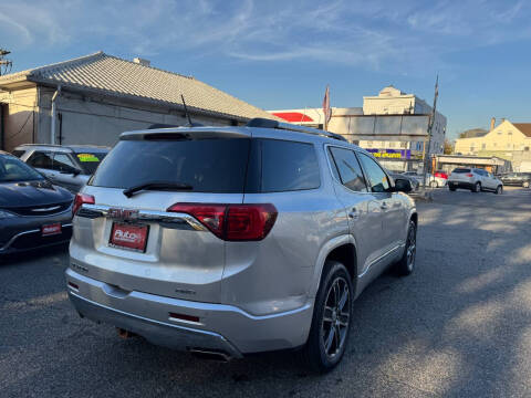 2019 GMC Acadia Denali