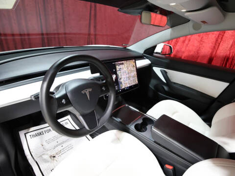 2021 Tesla Model 3 Standard Range Plus