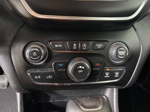 2020 Jeep Cherokee Latitude