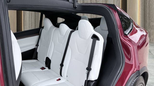 2023 Tesla Model X Standard Range