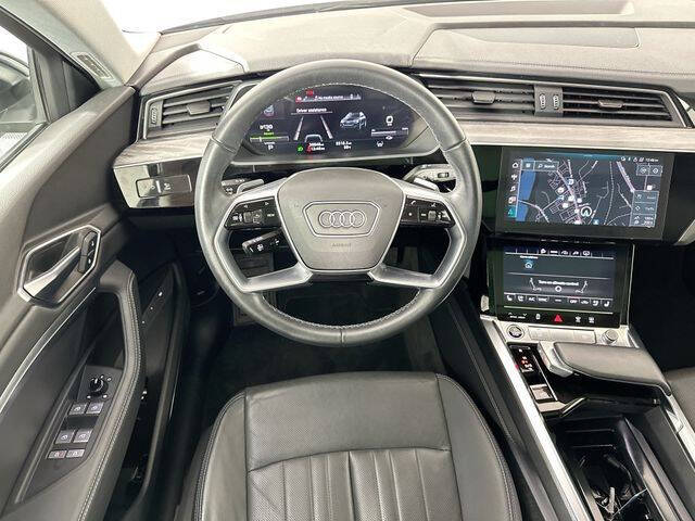 2023 Audi e-tron quattro Premium Plus